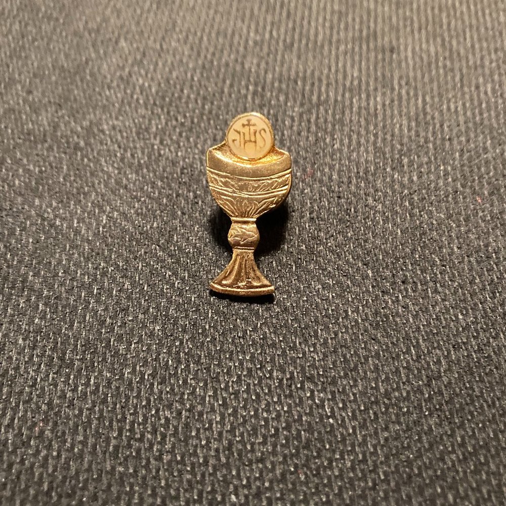 Holy Communion Lapel Pins Chalice Cross Vintage - Picture 3 of 14